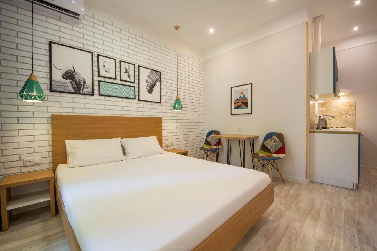 Design Apartments On Velyka Vasylkivska 42 키예프 외부 사진