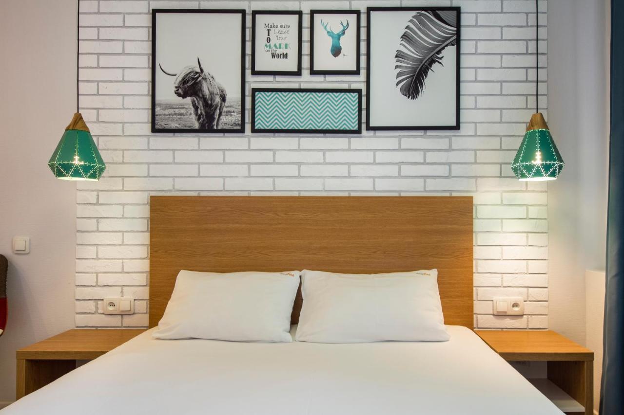 Design Apartments On Velyka Vasylkivska 42 키예프 외부 사진